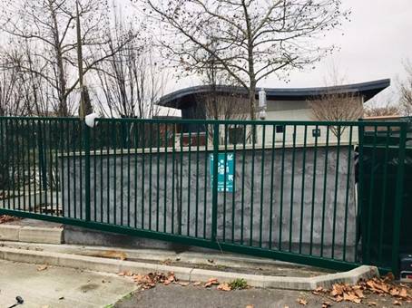 Remplacement d'un portail industriel coulissant de grandes dimensions à Toulouse (31)