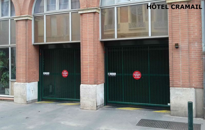 remplacement de deux portes basculantes identiques à Toulouse